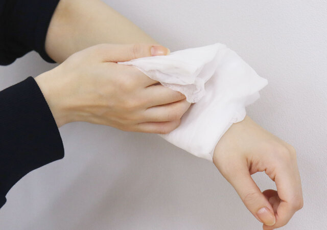 ひたひたのひえひえのたっぷり冷たい大判タオル