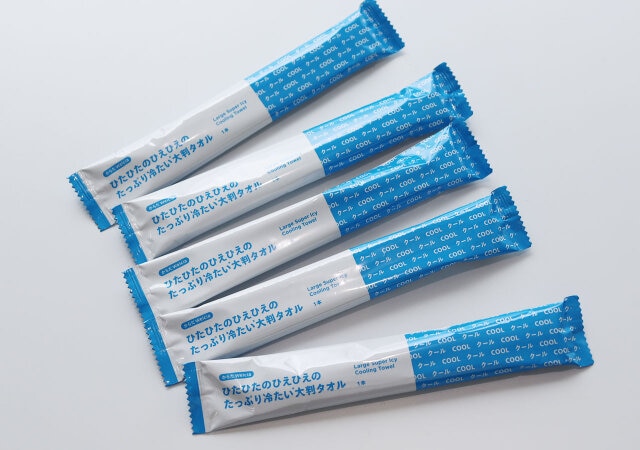 ひたひたのひえひえのたっぷり冷たい大判タオル