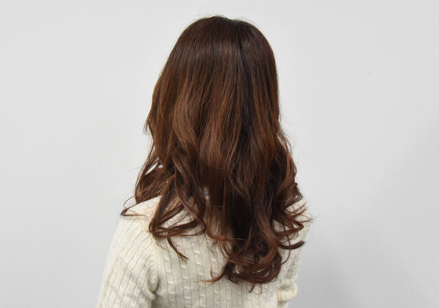 手ぐしで再セットできるふんわり感！ヘアスプレー
