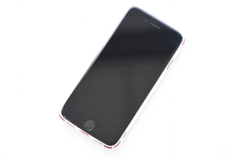 指紋が気になるスマホもきれいに！