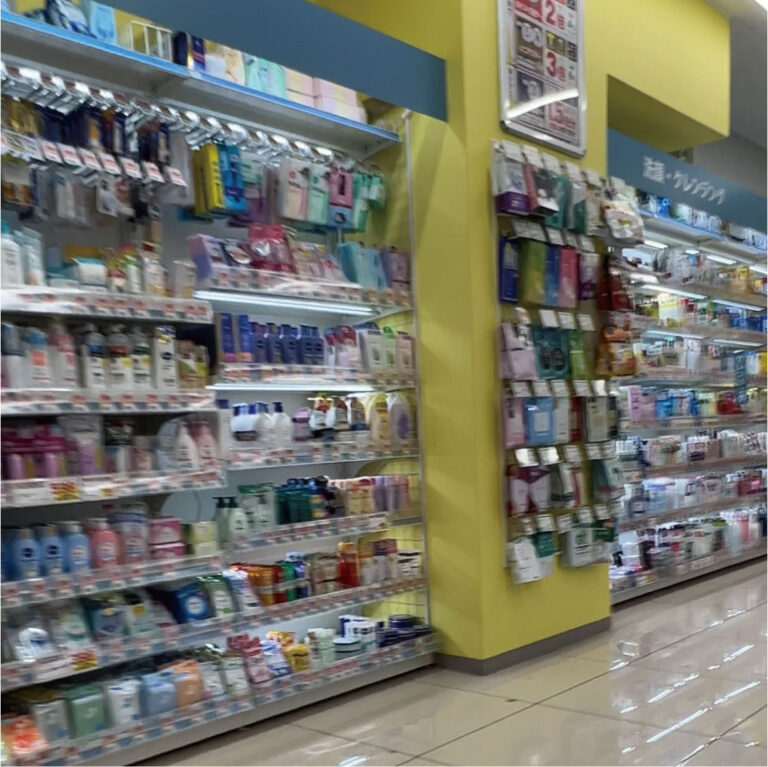 2つの幸せを求めて店内をテクテク…